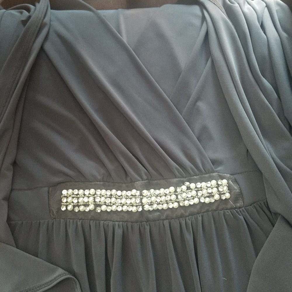 Dress - Picture 3 of 3